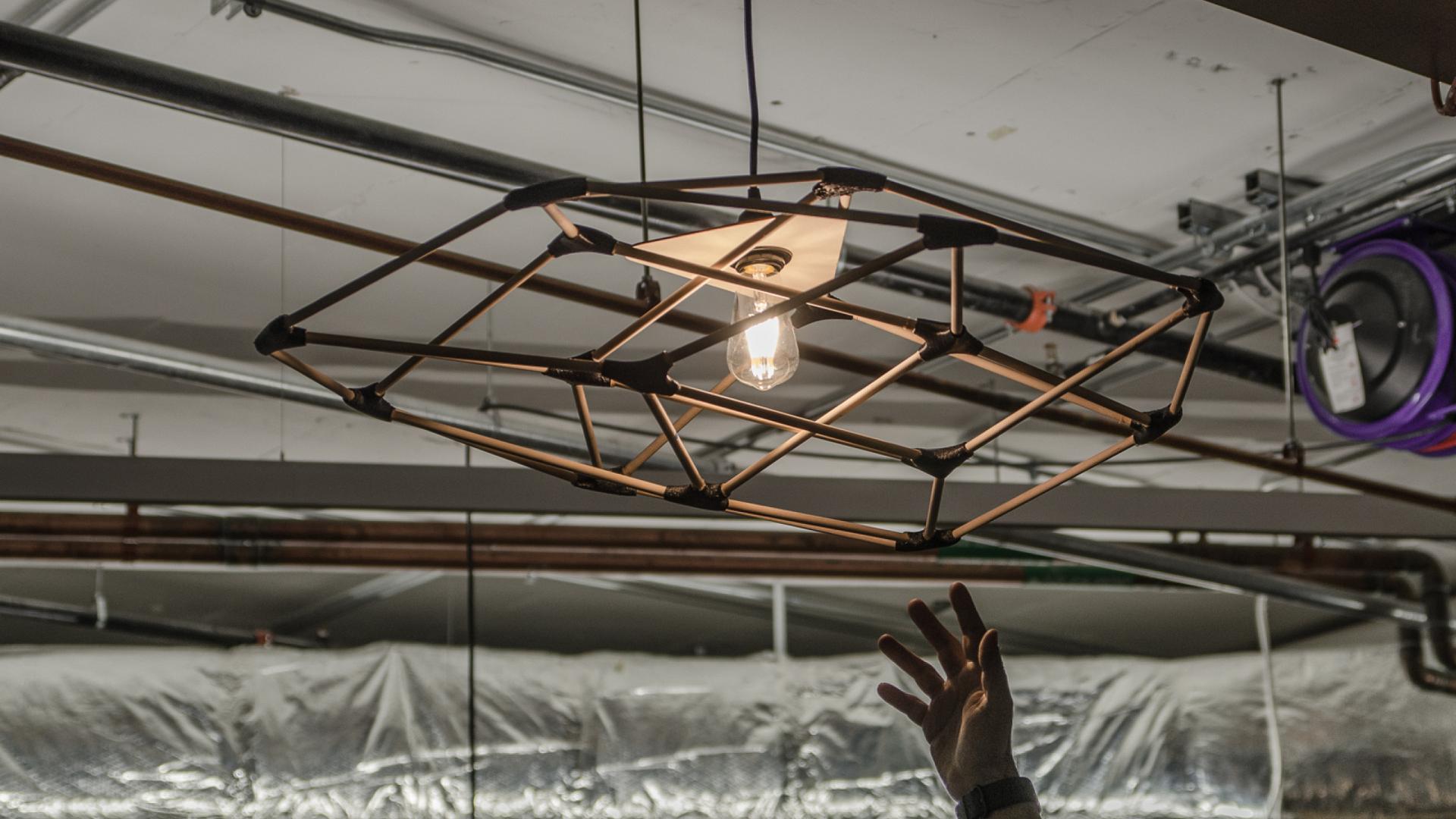 topo_D_tesseractLamp15